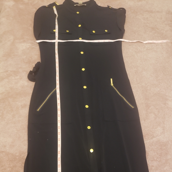 Michael Kors Sleeveless Dress Shirt - Picture 6 of 10